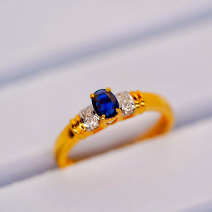 Natural Burmese Sapphire and Diamond Solitary 18K Yellow Gold ring