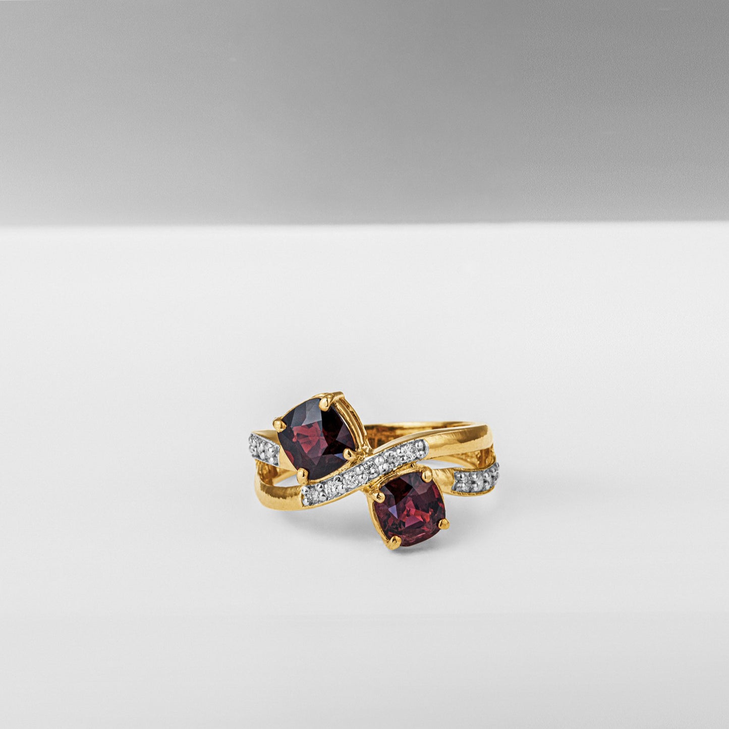 Natural Spinel and Diamond 18k Yellow Gold Asymmetrical Ring